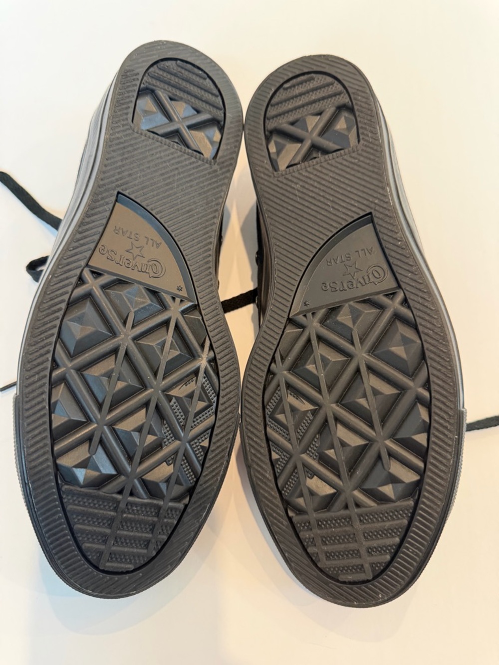 New Converse Low Top Sneakers in Black - Picture 2 of 3